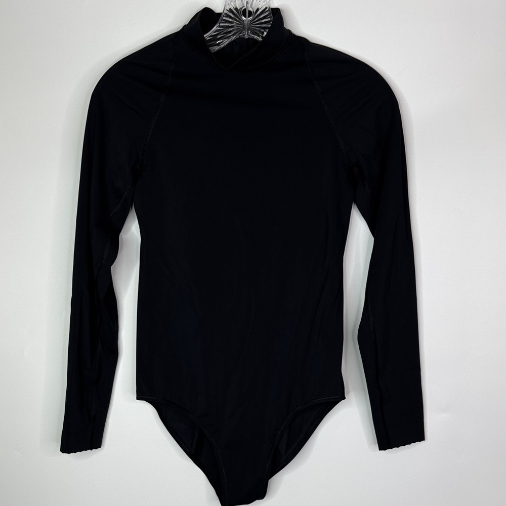 Lululemon Will The Wave LS Med One-Piece Black Swimsuit Size 6